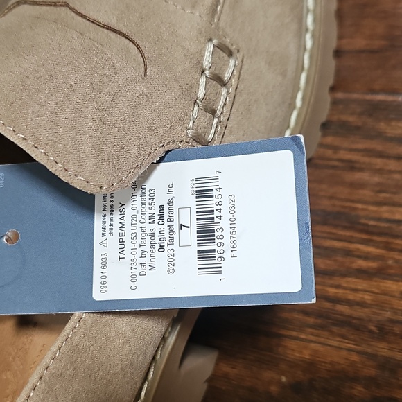 Universal Thread Loafers - Picture 3 of 6